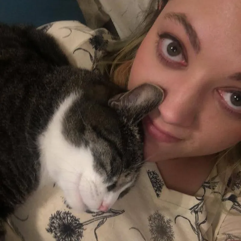 Kaitlan with her cat